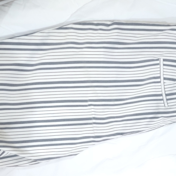 CHICOS SHORTS Stretch Bermuda - Picture 2 of 3